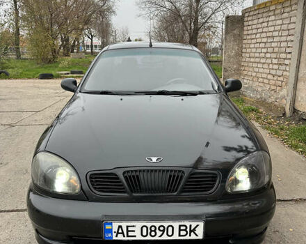 Черный Дэу Ланос, объемом двигателя 1.6 л и пробегом 140 тыс. км за 2700 $, фото 1 на Automoto.ua