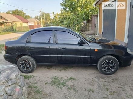 Деу Ланос 2007 у Кропивницькому (Кіровограді) на Automoto.ua Чорний Деу Ланос, об'ємом двигуна 1.6 л та пробігом 330 тис. км за 2500 $, фото 1 на Automoto.ua