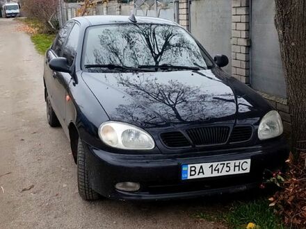 Черный Дэу Ланос, объемом двигателя 1.6 л и пробегом 140 тыс. км за 2900 $, фото 1 на Automoto.ua