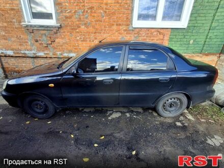 Черный Дэу Ланос, объемом двигателя 1.5 л и пробегом 300 тыс. км за 2700 $, фото 1 на Automoto.ua