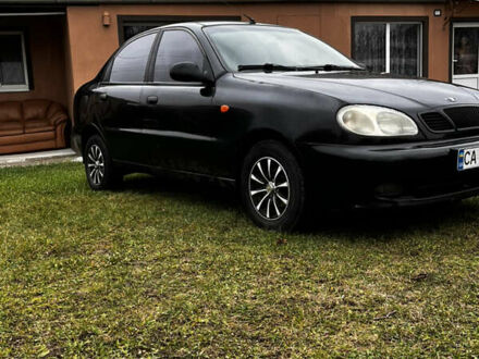 Черный Дэу Ланос, объемом двигателя 1.5 л и пробегом 200 тыс. км за 2000 $, фото 1 на Automoto.ua