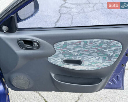 Фиолетовый Дэу Ланос, объемом двигателя 1.5 л и пробегом 190 тыс. км за 1850 $, фото 3 на Automoto.ua