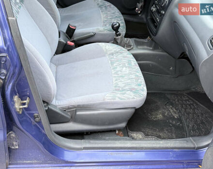 Фиолетовый Дэу Ланос, объемом двигателя 1.5 л и пробегом 190 тыс. км за 1850 $, фото 4 на Automoto.ua