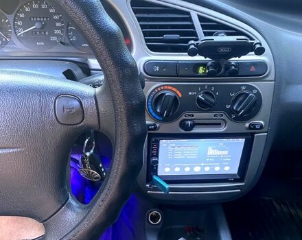 Дэу Ланос 2002 в Николаеве на Automoto.ua Красный Дэу Ланос, объемом двигателя 1.6 л и пробегом 200 тыс. км за 1700 $, фото 5 на Automoto.ua