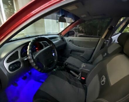 Дэу Ланос 2002 в Николаеве на Automoto.ua Красный Дэу Ланос, объемом двигателя 1.6 л и пробегом 200 тыс. км за 1700 $, фото 10 на Automoto.ua