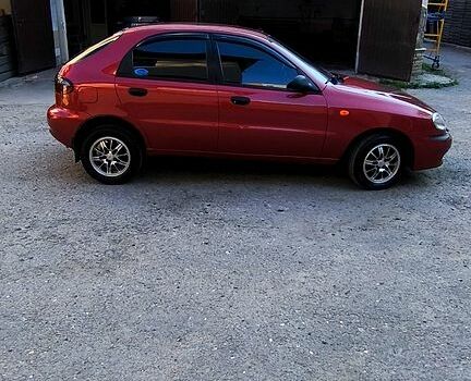 Красный Дэу Ланос, объемом двигателя 1.5 л и пробегом 195 тыс. км за 2850 $, фото 1 на Automoto.ua