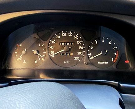 Красный Дэу Ланос, объемом двигателя 1.5 л и пробегом 195 тыс. км за 2850 $, фото 6 на Automoto.ua