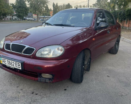 Красный Дэу Ланос, объемом двигателя 1.5 л и пробегом 200 тыс. км за 2000 $, фото 1 на Automoto.ua