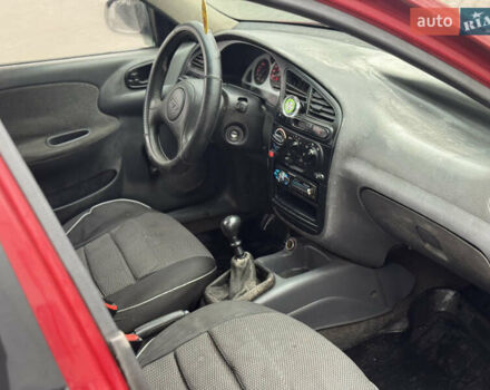 Красный Дэу Ланос, объемом двигателя 0 л и пробегом 500 тыс. км за 850 $, фото 6 на Automoto.ua