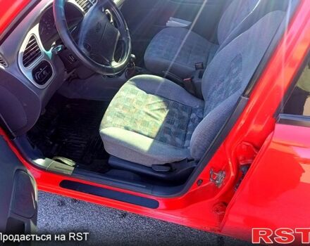 Червоний Деу Ланос, об'ємом двигуна 1.6 л та пробігом 187 тис. км за 3600 $, фото 4 на Automoto.ua