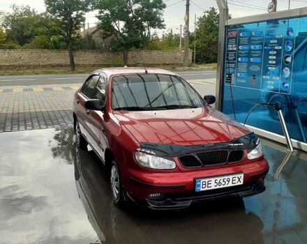 Красный Дэу Ланос, объемом двигателя 1.5 л и пробегом 220 тыс. км за 2200 $, фото 1 на Automoto.ua