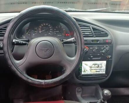 Червоний Деу Ланос, об'ємом двигуна 1.5 л та пробігом 180 тис. км за 2600 $, фото 3 на Automoto.ua