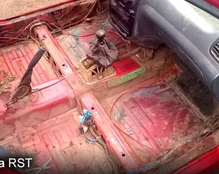 Дэу Ланос 2006 в Полтаве на Automoto.ua Красный Дэу Ланос, объемом двигателя 1.5 л и пробегом 240 тыс. км за 1550 $, фото 5 на Automoto.ua