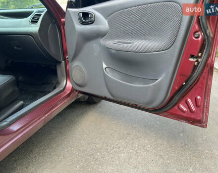 Красный Дэу Ланос, объемом двигателя 1.5 л и пробегом 158 тыс. км за 2500 $, фото 4 на Automoto.ua