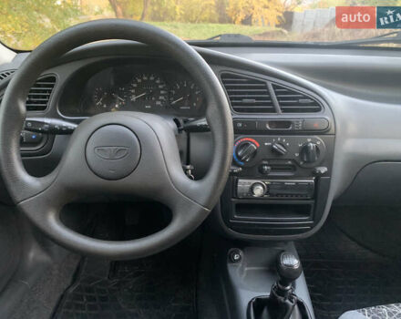 Деу Ланос 2006 у Запоріжжя на Automoto.ua Червоний Деу Ланос, об'ємом двигуна 1.5 л та пробігом 51 тис. км за 3800 $, фото 5 на Automoto.ua