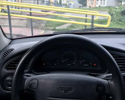 Червоний Деу Ланос, об'ємом двигуна 1.6 л та пробігом 300 тис. км за 2700 $, фото 5 на Automoto.ua