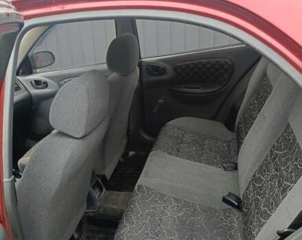 Деу Ланос 2007 у Краматорске на Automoto.ua Червоний Деу Ланос, об'ємом двигуна 1.6 л та пробігом 318 тис. км за 2500 $, фото 3 на Automoto.ua