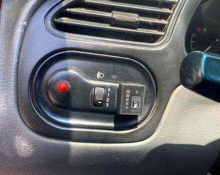 Красный Дэу Ланос, объемом двигателя 1.5 л и пробегом 0 тыс. км за 1000 $, фото 6 на Automoto.ua