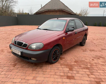 Красный Дэу Ланос, объемом двигателя 0 л и пробегом 190 тыс. км за 1650 $, фото 1 на Automoto.ua