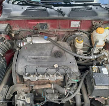 Червоний Деу Ланос, об'ємом двигуна 1.3 л та пробігом 180 тис. км за 2800 $, фото 1 на Automoto.ua