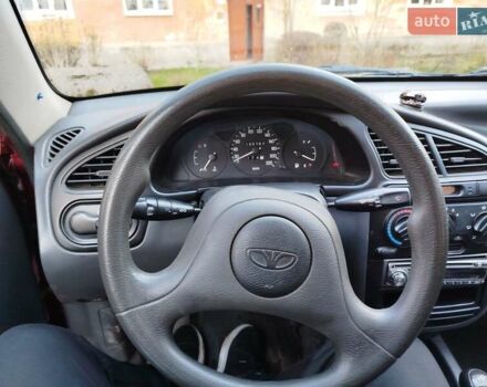 Червоний Деу Ланос, об'ємом двигуна 1.5 л та пробігом 102 тис. км за 2350 $, фото 1 на Automoto.ua