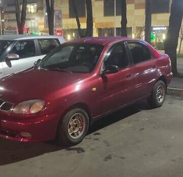Красный Дэу Ланос, объемом двигателя 1.5 л и пробегом 300 тыс. км за 2100 $, фото 1 на Automoto.ua