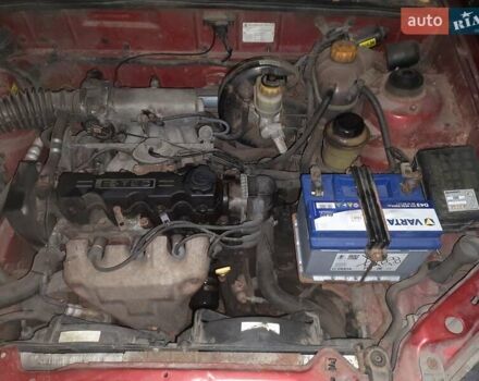 Деу Ланос 2008 у Києві на Automoto.ua Червоний Деу Ланос, об'ємом двигуна 1.5 л та пробігом 180 тис. км за 1400 $, фото 6 на Automoto.ua