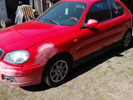 Дэу Ланос 2002 в Иванкове на Automoto.ua Красный Дэу Ланос, объемом двигателя 1.6 л и пробегом 220 тыс. км за 1200 $, фото 1 на Automoto.ua
