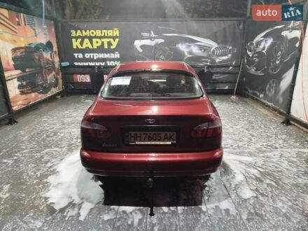 Красный Дэу Ланос, объемом двигателя 1.5 л и пробегом 200 тыс. км за 2250 $, фото 1 на Automoto.ua