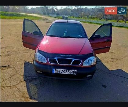 Красный Дэу Ланос, объемом двигателя 1.6 л и пробегом 175 тыс. км за 2500 $, фото 1 на Automoto.ua