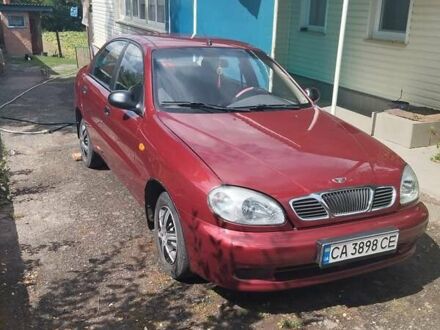 Дэу Ланос 2004 в Каменке на Automoto.ua Красный Дэу Ланос, объемом двигателя 1.5 л и пробегом 113 тыс. км за 3500 $, фото 1 на Automoto.ua