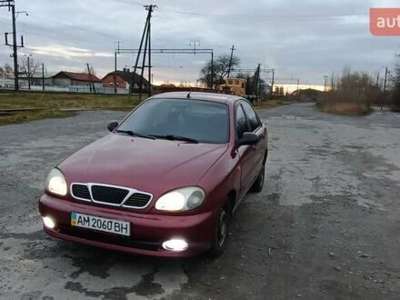 Красный Дэу Ланос, объемом двигателя 1.5 л и пробегом 245 тыс. км за 1650 $, фото 1 на Automoto.ua