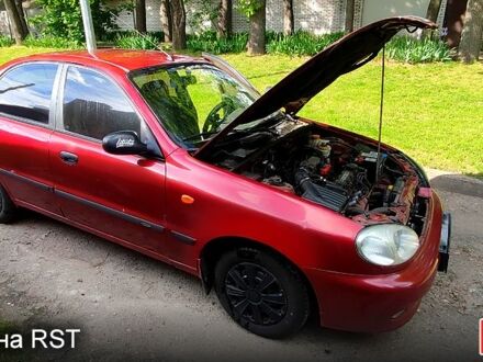 Дэу Ланос 2005 в Киеве на Automoto.ua Красный Дэу Ланос, объемом двигателя 1.5 л и пробегом 301 тыс. км за 1700 $, фото 1 на Automoto.ua