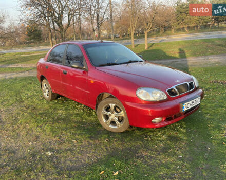 Красный Дэу Ланос, объемом двигателя 1.5 л и пробегом 300 тыс. км за 2999 $, фото 1 на Automoto.ua