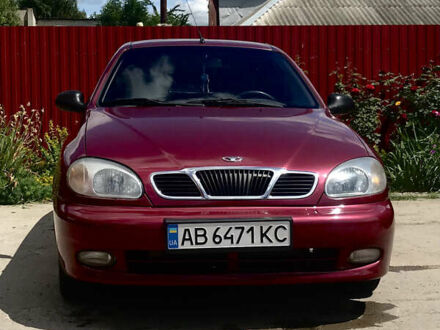 Красный Дэу Ланос, объемом двигателя 1.6 л и пробегом 300 тыс. км за 2700 $, фото 1 на Automoto.ua