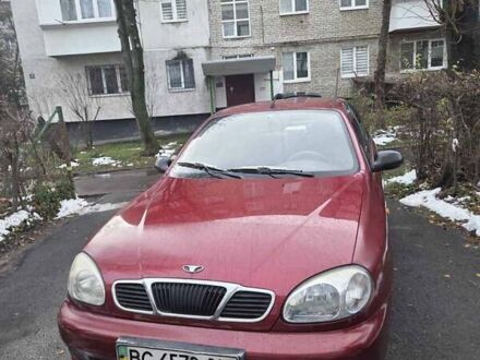 Красный Дэу Ланос, объемом двигателя 1.5 л и пробегом 350 тыс. км за 1300 $, фото 1 на Automoto.ua