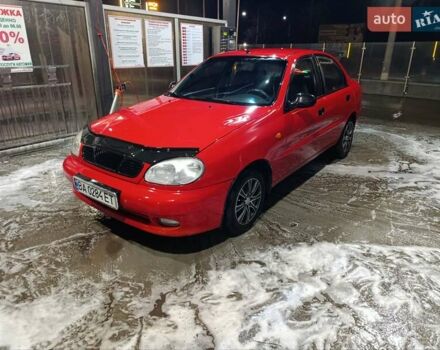 Красный Дэу Ланос, объемом двигателя 1.5 л и пробегом 257 тыс. км за 2000 $, фото 1 на Automoto.ua