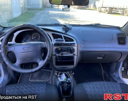 Дэу Ланос, объемом двигателя 1.6 л и пробегом 230 тыс. км за 2200 $, фото 4 на Automoto.ua