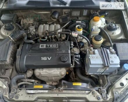 Деу Ланос, об'ємом двигуна 1.6 л та пробігом 285 тис. км за 2000 $, фото 10 на Automoto.ua