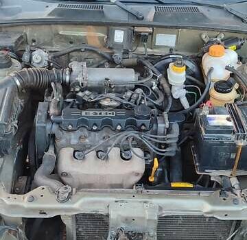 Деу Ланос, об'ємом двигуна 1.5 л та пробігом 203 тис. км за 2100 $, фото 3 на Automoto.ua