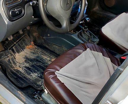 Дэу Ланос, объемом двигателя 1.5 л и пробегом 224 тыс. км за 2000 $, фото 3 на Automoto.ua