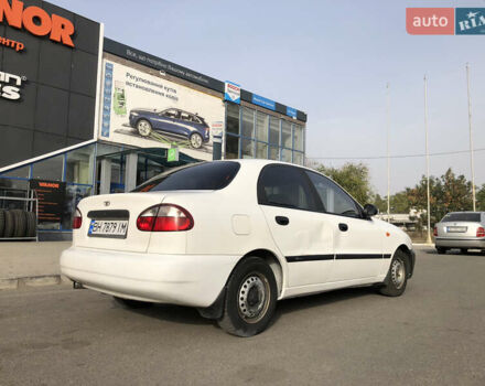 Дэу Ланос, объемом двигателя 1.5 л и пробегом 180 тыс. км за 1999 $, фото 4 на Automoto.ua