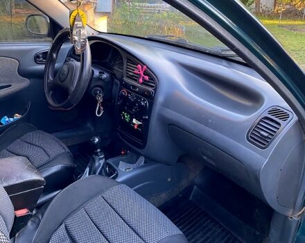 Дэу Ланос, объемом двигателя 1.5 л и пробегом 310 тыс. км за 2000 $, фото 3 на Automoto.ua
