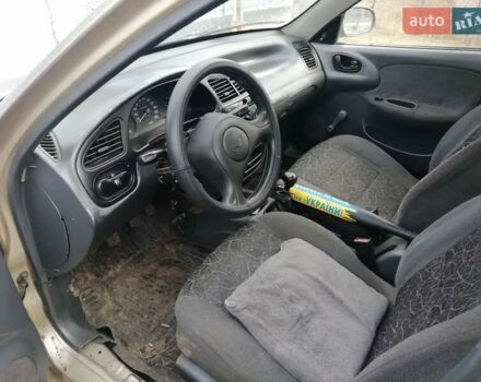 Деу Ланос, об'ємом двигуна 1.5 л та пробігом 199 тис. км за 2000 $, фото 2 на Automoto.ua