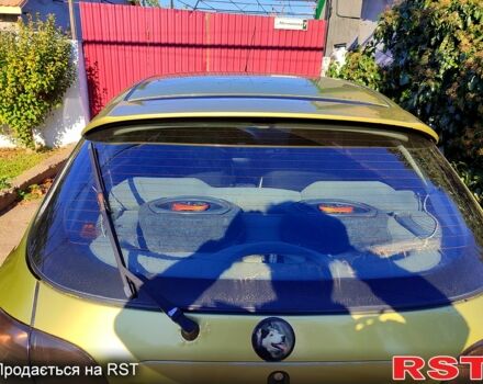 Желтый Дэу Ланос, объемом двигателя 1.5 л и пробегом 330 тыс. км за 2000 $, фото 2 на Automoto.ua