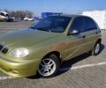 Желтый Дэу Ланос, объемом двигателя 1.5 л и пробегом 280 тыс. км за 3500 $, фото 1 на Automoto.ua