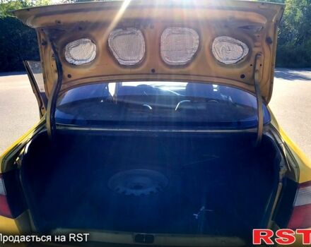 Дэу Ланос 2002 в Днепре (Днепропетровске) на Automoto.ua Желтый Дэу Ланос, объемом двигателя 1.5 л и пробегом 113 тыс. км за 1100 $, фото 6 на Automoto.ua