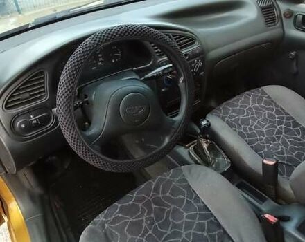 Дэу Ланос 2002 в Киеве на Automoto.ua Желтый Дэу Ланос, объемом двигателя 1.5 л и пробегом 273 тыс. км за 2100 $, фото 5 на Automoto.ua