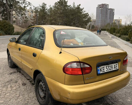 Желтый Дэу Ланос, объемом двигателя 1.5 л и пробегом 167 тыс. км за 2300 $, фото 4 на Automoto.ua