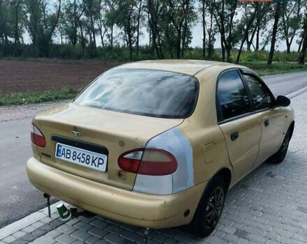 Желтый Дэу Ланос, объемом двигателя 1.3 л и пробегом 200 тыс. км за 1400 $, фото 1 на Automoto.ua